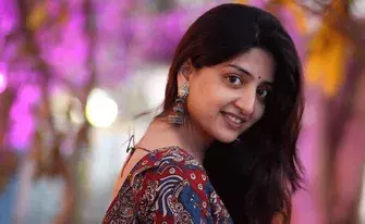 Poonam Kaur: ఆయన గెలిస్తే.. అసలు నిజాలు బయటపెడతా! పూనమ్ కౌర్ కామెంట్ Poonam Kaur: ఆయన గెలిస్తే.. అసలు నిజాలు బయటపెడతా! పూనమ్ కౌర్ కామెంట్