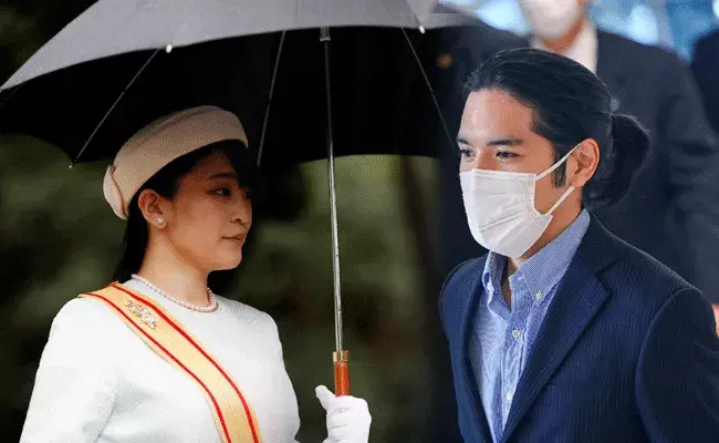 Japan Princess Mako:  రాజ్యం వద్దు.. రాచరికపు హోదా వద్దు.. ప్రేమించిన వాడి కోసం యువరాణి రూ.10 కోట్లు.. Japan Princess Mako:  రాజ్యం వద్దు.. రాచరికపు హోదా వద్దు.. ప్రేమించిన వాడి కోసం యువరాణి రూ.10 కోట్లు..