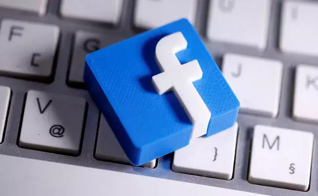 Facebook Privacy: డార్క్ వెబ్లో ఫేస్బుక్ ఖాతాలు.. మీ అకౌంట్ను కాపాడుకోండిలా.. Facebook Privacy: డార్క్ వెబ్లో ఫేస్బుక్ ఖాతాలు.. మీ అకౌంట్ను కాపాడుకోండిలా..