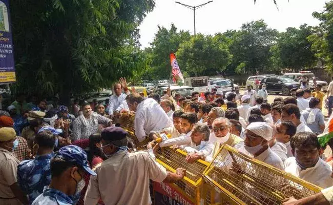 Uttar Pradesh Protests: ఉత్తరప్రదేశ్‌లో ఉద్రిక్తత.. రైతులు vs రాజకీయం