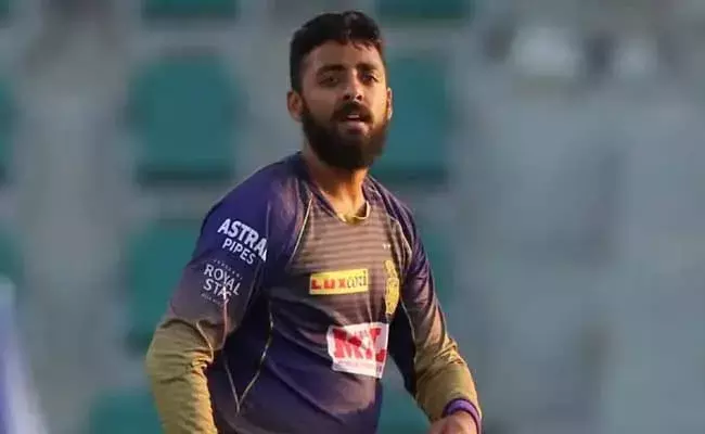 Varun Chakravarthy : టీ20 ప్రపంచకప్కు ముందు టీమిండియాకు బిగ్ షాక్..! Varun Chakravarthy : టీ20 ప్రపంచకప్కు ముందు టీమిండియాకు బిగ్ షాక్..!