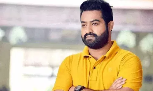 NTR: అభిమాని కోరిక తీర్చిన తారక్.. NTR: అభిమాని కోరిక తీర్చిన తారక్..