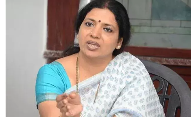Jeevitha in MAA Elections 2021: రుజువు చేయలేకపోతే చెప్పుతో కొట్టొచ్చు: జీవిత Jeevitha in MAA Elections 2021: రుజువు చేయలేకపోతే చెప్పుతో కొట్టొచ్చు: జీవిత