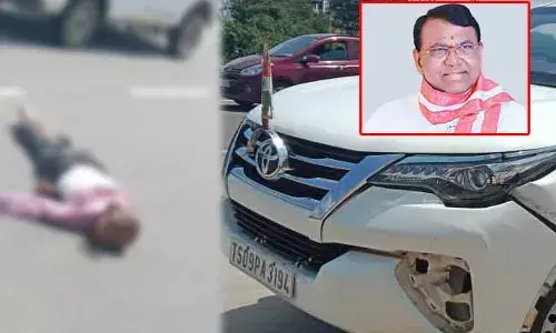 Pocharam convoy :  స్పీకర్ పోచారం కాన్వాయ్ ఢీకొని వ్యక్తి మృతి...! Pocharam convoy :  స్పీకర్ పోచారం కాన్వాయ్ ఢీకొని వ్యక్తి మృతి...!
