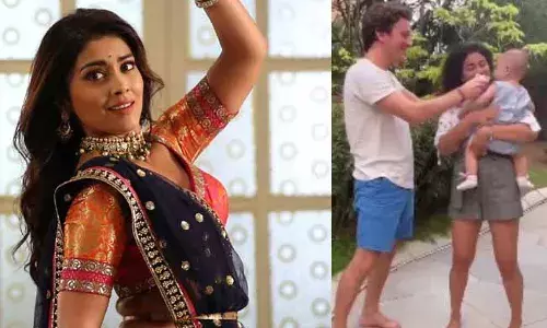 Shriya Saran : తల్లైన శ్రియ.. లాక్డౌన్ టైంలో పండంటి ఆడబిడ్డకి.. ! Shriya Saran : తల్లైన శ్రియ.. లాక్డౌన్ టైంలో పండంటి ఆడబిడ్డకి.. !