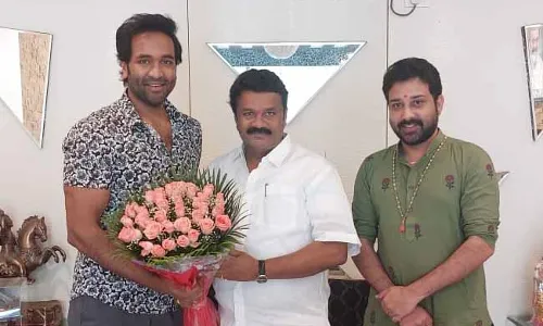 Vishnu Meet Talasani : మంత్రి తలసానిని కలిసిన విష్ణు..! Vishnu Meet Talasani : మంత్రి తలసానిని కలిసిన విష్ణు..!