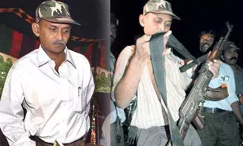 Maoist RK : అలిపిరిలో చంద్రబాబు పై దాడి.. వైఎస్ హయాంలో శాంతి చర్చలు.. ఆర్కే బ్యాక్గ్రౌండ్ ఏంటి? Maoist RK : అలిపిరిలో చంద్రబాబు పై దాడి.. వైఎస్ హయాంలో శాంతి చర్చలు.. ఆర్కే బ్యాక్గ్రౌండ్ ఏంటి?