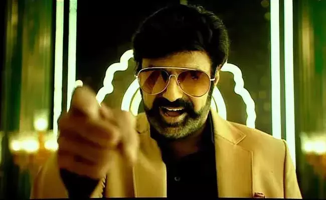 Balakrishna Unstoppable  : తీయండి తెర.. కొట్టండి తొడ.. డిజిటల్ స్క్రీన్ పై బాలయ్య అన్ స్టాపబుల్ షో..! Balakrishna Unstoppable  : తీయండి తెర.. కొట్టండి తొడ.. డిజిటల్ స్క్రీన్ పై బాలయ్య అన్ స్టాపబుల్ షో..!