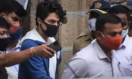 Aryan Khan :  ఖైదీ నెం. 956 ఆర్యన్ ఖాన్..! Aryan Khan :  ఖైదీ నెం. 956 ఆర్యన్ ఖాన్..!