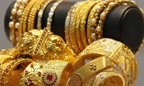 Gold and Silver Rates Today: బంగారం, వెండి ధరల్లో స్వల్పంగా మార్పులు..