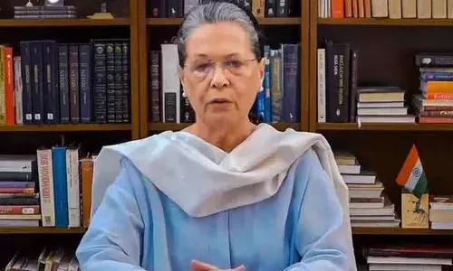 Sonia Gandhi : అసమ్మతి నేతలపై సోనియా గాంధీ ఫైర్ Sonia Gandhi : అసమ్మతి నేతలపై సోనియా గాంధీ ఫైర్