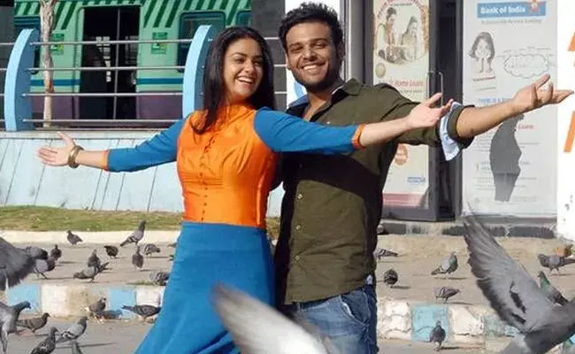 Keerthy Suresh: కీర్తి డెబ్యూ మూవీ నేను శైలజా కాదు.. ముందుగా అలనాటి నటి మనవడితో.. Keerthy Suresh: కీర్తి డెబ్యూ మూవీ నేను శైలజా కాదు.. ముందుగా అలనాటి నటి మనవడితో..