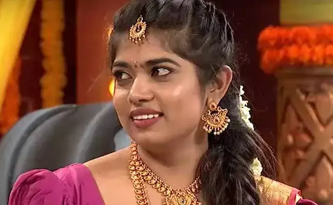 Rithu Chowdary :  ఆది బ్రో..  రీతూని నీ స్కిట్లో కంటిన్యూ చేయి .. ఆమెకి ఎందుకంత డిమాండ్? Rithu Chowdary :  ఆది బ్రో..  రీతూని నీ స్కిట్లో కంటిన్యూ చేయి .. ఆమెకి ఎందుకంత డిమాండ్?
