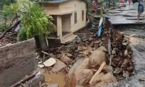 Kerala : వచ్చే మూడు నాలుగు రోజుల పాటు రాష్ట్రవ్యాప్తంగా భారీ వర్షాలు.. ! Kerala : వచ్చే మూడు నాలుగు రోజుల పాటు రాష్ట్రవ్యాప్తంగా భారీ వర్షాలు.. !