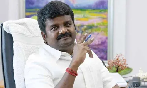 Tamil Nadu : తమిళనాడులో మాజీ మంత్రుల అక్రమాస్తులపై ఏసీబీ వరుస దాడులు Tamil Nadu : తమిళనాడులో మాజీ మంత్రుల అక్రమాస్తులపై ఏసీబీ వరుస దాడులు