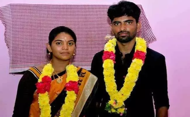 Real Love Story : సినిమాని మించిన లవ్ స్టోరీ.. ! Real Love Story : సినిమాని మించిన లవ్ స్టోరీ.. !