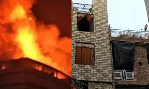 Delhi fire accident (tv5news.in) Delhi fire accident (tv5news.in)
