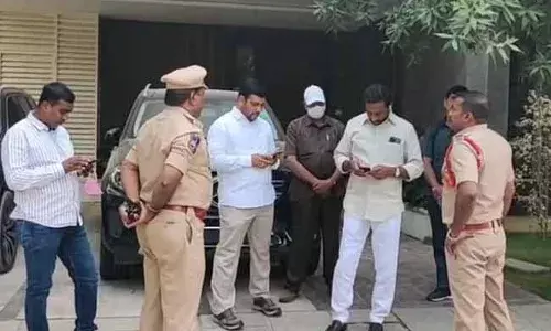 Raghunandan Rao House Arrest :  దుబ్బాక ఎమ్మెల్యే రఘునందన్రావు హౌస్ అరెస్ట్..! Raghunandan Rao House Arrest :  దుబ్బాక ఎమ్మెల్యే రఘునందన్రావు హౌస్ అరెస్ట్..!