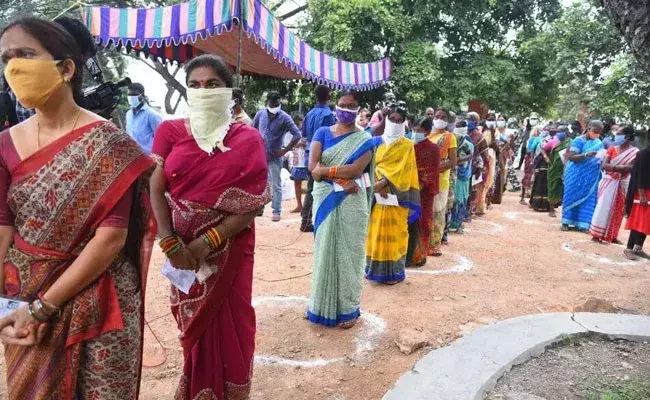 Huzurabad By Election: హుజురాబాద్ ఉప ఎన్నికల పోలింగ్ ఎలా ముగిసిందంటే.. Huzurabad By Election: హుజురాబాద్ ఉప ఎన్నికల పోలింగ్ ఎలా ముగిసిందంటే..