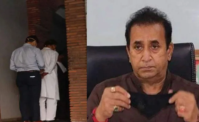 Anil Deshmukh Arrest: మనీలాండరింగ్ కేసులో మాజీ హోంమంత్రి అరెస్ట్.. Anil Deshmukh Arrest: మనీలాండరింగ్ కేసులో మాజీ హోంమంత్రి అరెస్ట్..
