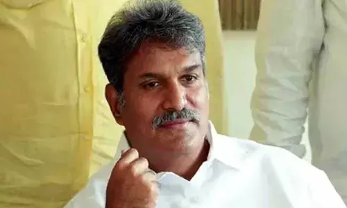 వైసీపీ పద్ధతి మారకుంటే ప్రజలే బుద్ధి చెప్తారు : ఎంపీ కేశినేని వైసీపీ పద్ధతి మారకుంటే ప్రజలే బుద్ధి చెప్తారు : ఎంపీ కేశినేని