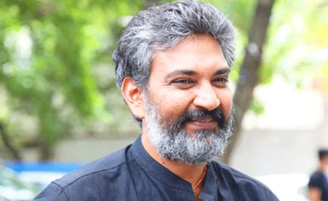 SS Rajamouli: ఓ అమ్మాయిపై ఎట్రాక్షన్.. నిజమైన ప్రేమ ఆమెని చూసిన తరువాతే: రాజమౌళి లవ్ స్టోరీ SS Rajamouli: ఓ అమ్మాయిపై ఎట్రాక్షన్.. నిజమైన ప్రేమ ఆమెని చూసిన తరువాతే: రాజమౌళి లవ్ స్టోరీ
