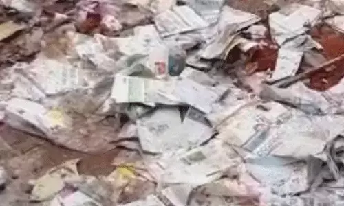 Srikakulam: ఇంట్లో దీపావళి మందుగుండు తయారీ.. ఇద్దరు చిన్నారుల పరిస్థితి విషమం Srikakulam: ఇంట్లో దీపావళి మందుగుండు తయారీ.. ఇద్దరు చిన్నారుల పరిస్థితి విషమం