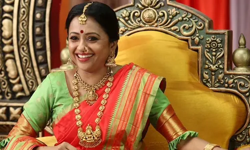 Anchor Suma (tv5news.in) Anchor Suma (tv5news.in)