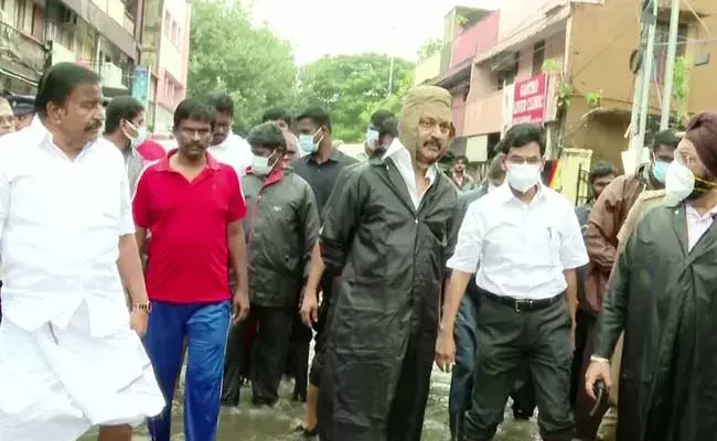 Tamil Nadu Rains _ MK Stalin : మీకు నేనున్నా.. బాధితులకు భరోసా కలిపిస్తోన్న సీఏం స్టాలిన్...!