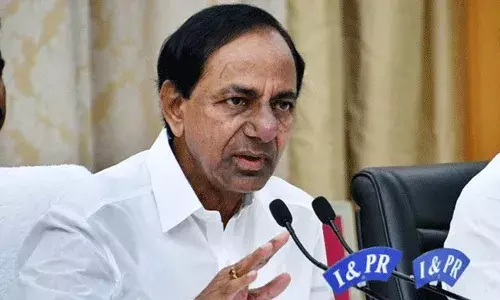KCR Press Meet: దళితుడిని సీఎం చేయలేదు.. దానికి చాలా కారణాలు ఉన్నాయి..! KCR Press Meet: దళితుడిని సీఎం చేయలేదు.. దానికి చాలా కారణాలు ఉన్నాయి..!