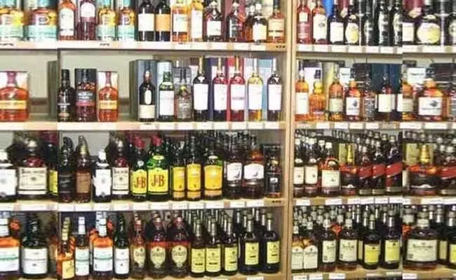 Telangana wines : తెలంగాణలో మరిన్ని మద్యం దుకాణాలు..! Telangana wines : తెలంగాణలో మరిన్ని మద్యం దుకాణాలు..!