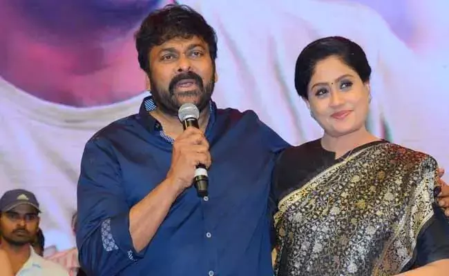 chiranjeevi_vijayashanti : చిరంజీవితో ఢీ అంటే ఢీ అన్న విజయశాంతి .. ఇద్దరికి ఒకే సినిమాతో బీభత్సమైన క్రేజ్..!