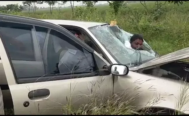 JC Prabhakar Reddy (tv5news.in) JC Prabhakar Reddy (tv5news.in)