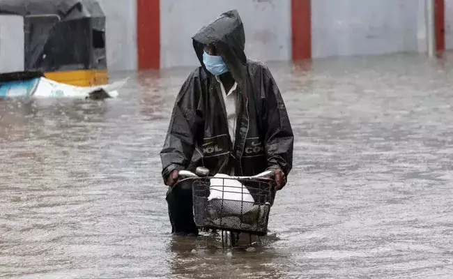 Tirupati Rains (tv5news.in) Tirupati Rains (tv5news.in)