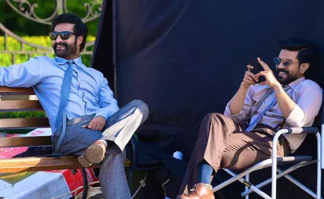 RRR Mass Anthem : రామ్.. భీమ్.. నాటు డ్యాన్స్ అద్ధిరిపోయిందంతే..