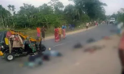 Assam Road Accident (tv5news.in) Assam Road Accident (tv5news.in)