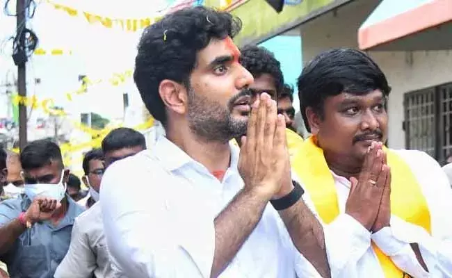 Nara Lokesh: కేసులు, దాడులకు భయపడే రోజులు పోయాయి : లోకేష్ Nara Lokesh: కేసులు, దాడులకు భయపడే రోజులు పోయాయి : లోకేష్