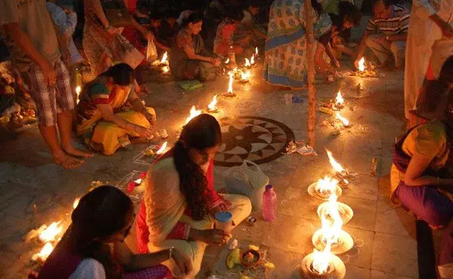 karthika pournami: కార్తీక పౌర్ణమి విశిష్టత.. అత్యంత పవిత్రమైన రోజులలో ఒకటిగా.. karthika pournami: కార్తీక పౌర్ణమి విశిష్టత.. అత్యంత పవిత్రమైన రోజులలో ఒకటిగా..