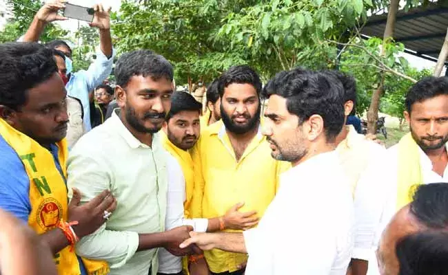 Nara Lokesh : టీఎన్ఎస్ఎఫ్ నేతల్ని పరామర్శించిన నారా లోకేష్ Nara Lokesh : టీఎన్ఎస్ఎఫ్ నేతల్ని పరామర్శించిన నారా లోకేష్
