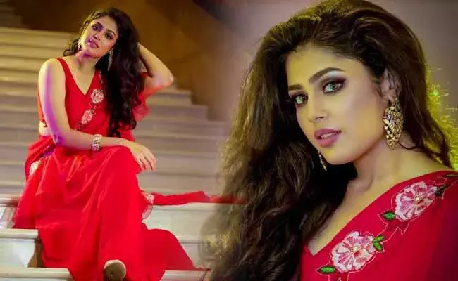 Faria Abdullah : బుల్ బుల్ చిట్టికి బంపర్ ఆఫర్...! Faria Abdullah : బుల్ బుల్ చిట్టికి బంపర్ ఆఫర్...!