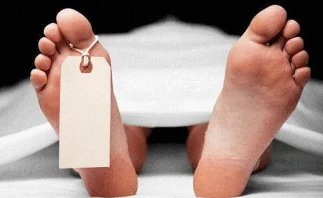 Uttar Pradesh : మార్చురీ ఫ్రీజర్లో ఏడు గంటలు.. మరణించాడనుకున్న వ్యక్తి మళ్లీ బతికి.. Uttar Pradesh : మార్చురీ ఫ్రీజర్లో ఏడు గంటలు.. మరణించాడనుకున్న వ్యక్తి మళ్లీ బతికి..