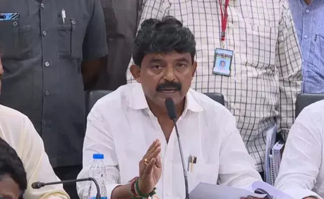 అధిక ధరలకు సినిమా టికెట్లు అమ్మకూడదన్నదే తమ ప్రభుత్వ లక్ష్యం : పేర్ని నాని