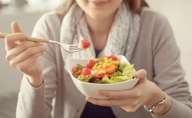 Health Tips: పదహారేళ్ల అమ్మాయిలు ఏం తినాలో తెలుసా?