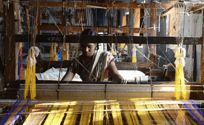 Pochampalle (tv5news.in) Pochampalle (tv5news.in)