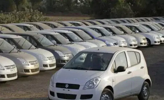 National News: మీ వాహనం 20 ఏళ్లు పాతదా..? అయితే ఇక ప్రభుత్వం చేతికే..