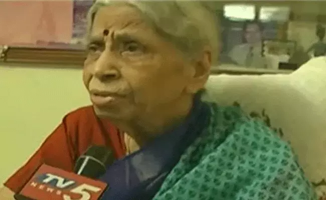 Dollar Seshadri : సోదరుడు శేషాద్రి మరణం బాధకలిగిస్తుంది.. Dollar Seshadri : సోదరుడు శేషాద్రి మరణం బాధకలిగిస్తుంది..