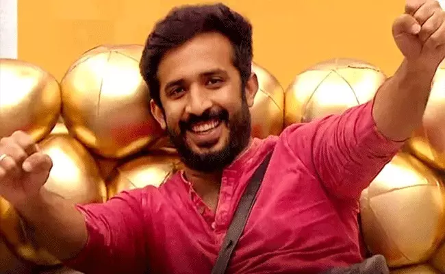Bigg Boss Telugu Season 5: బిగ్బాస్ షోతో యాంకర్ రవి ఎంత సంపాదించాడో తెలుసా!! Bigg Boss Telugu Season 5: బిగ్బాస్ షోతో యాంకర్ రవి ఎంత సంపాదించాడో తెలుసా!!