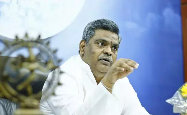 sirivennela seetharama sastry: సీతారామశాస్త్రి 60 పల్లవులు రాసింది ఈ పాట కోసమే.. sirivennela seetharama sastry: సీతారామశాస్త్రి 60 పల్లవులు రాసింది ఈ పాట కోసమే..