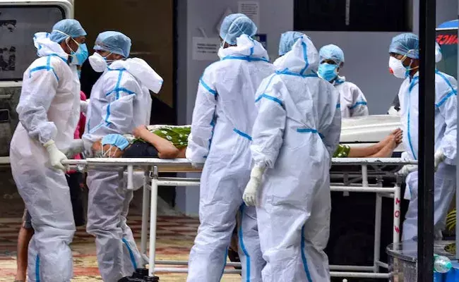 Corona Cases In Telangana: తెలంగాణలో పెరుగుతున్న కరోనా కేసులు.. ఒకే రోజులో Corona Cases In Telangana: తెలంగాణలో పెరుగుతున్న కరోనా కేసులు.. ఒకే రోజులో