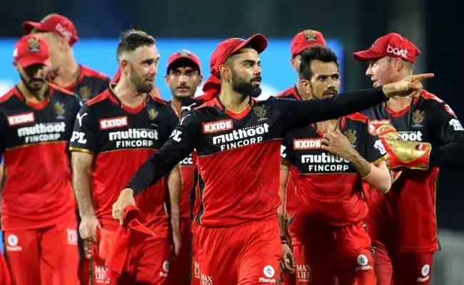 RCB : ఆర్‌సీబీ కెప్టెన్‌ అతడే.. జోస్యం చెప్పిన కోచ్..!